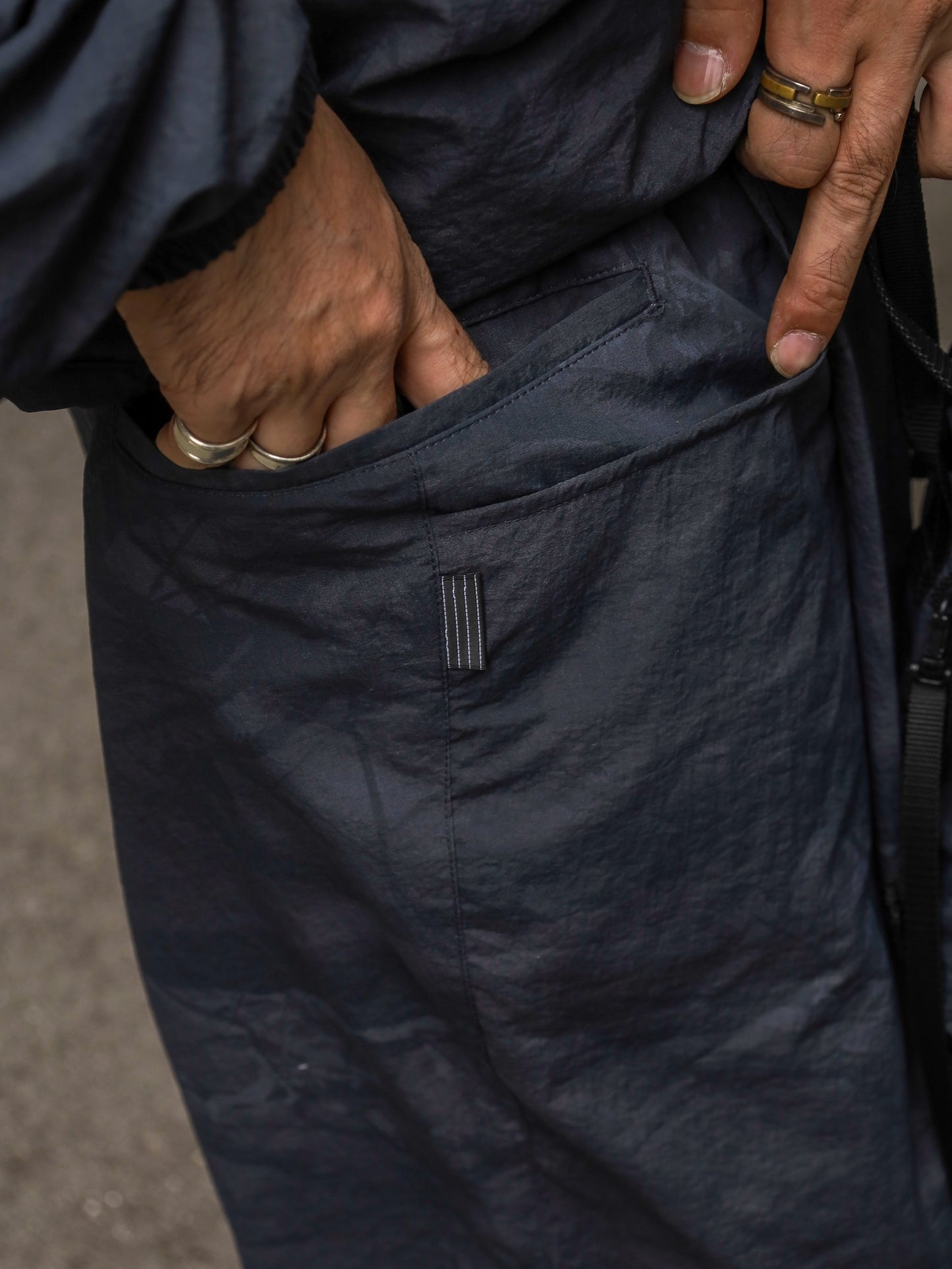 WIDE TAPERED EASY PANTS (REAL TREE CAMO) / Black tree camo