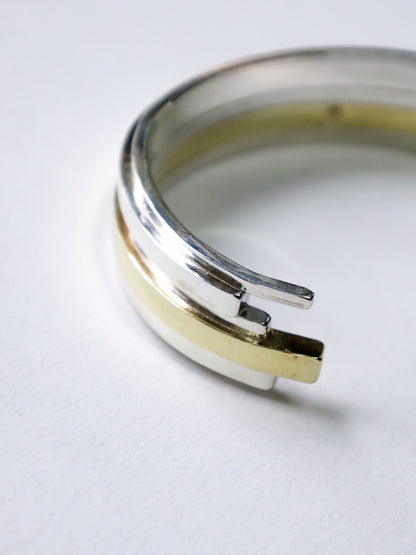 UNEVEN BARS BANGLE(Middle) / Silver × Brass