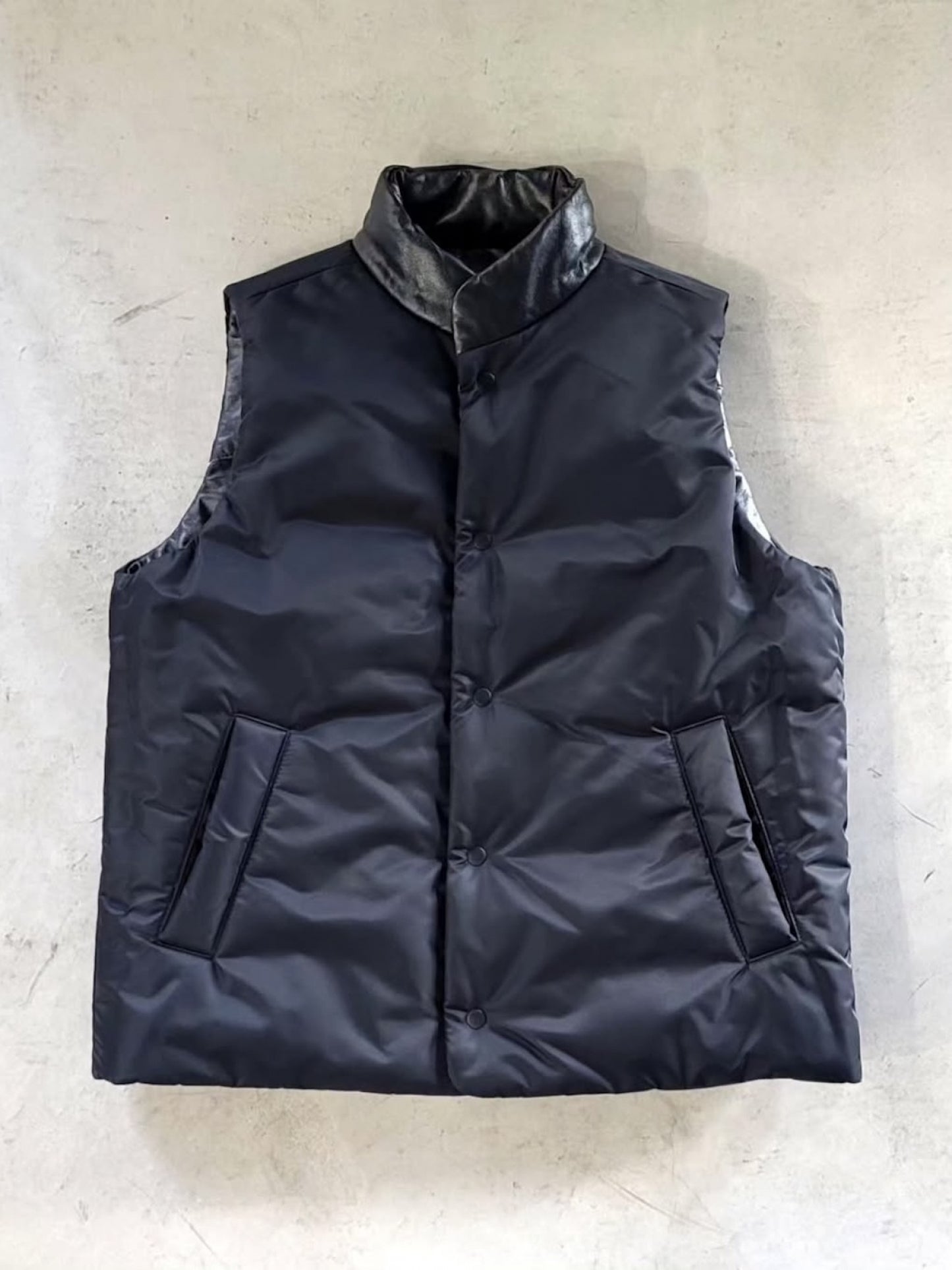 EXELEZA REV VEST / Black