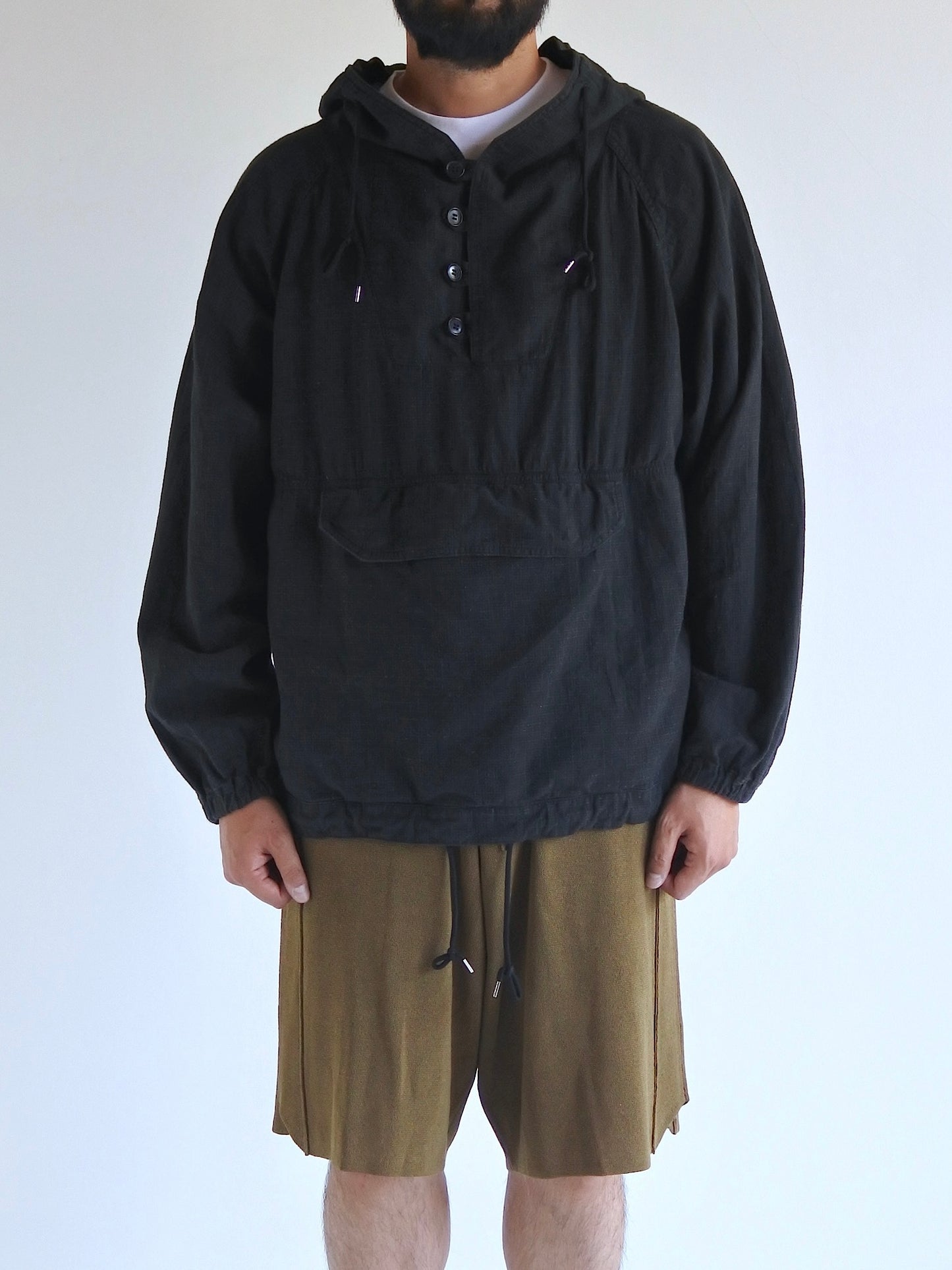 UTILITY ANORAK PULLOVER / Black