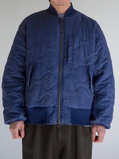 NYLON QUILTING BOMBER JACKET / Blue