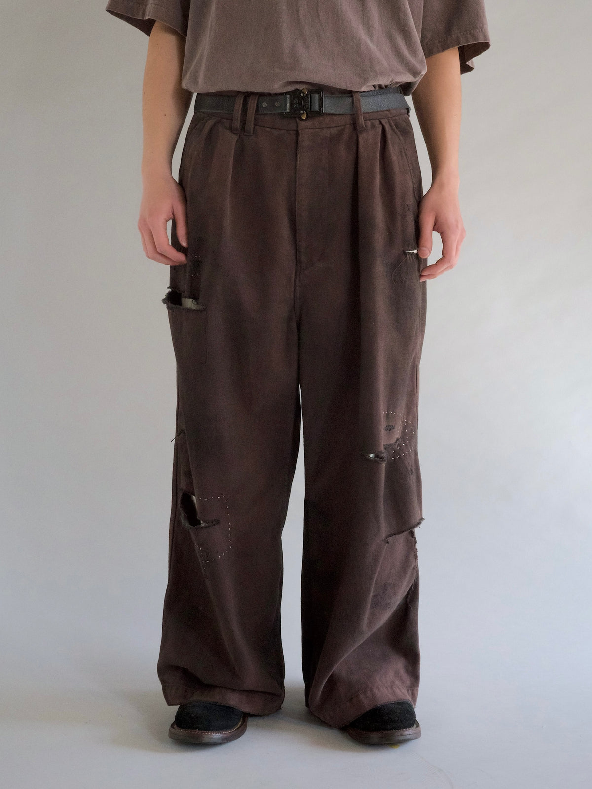 KERSEY TUCK WIDE PANTS / Brown