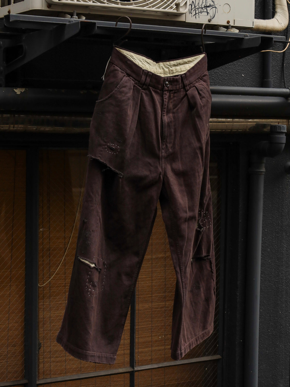 KERSEY TUCK WIDE PANTS / Brown