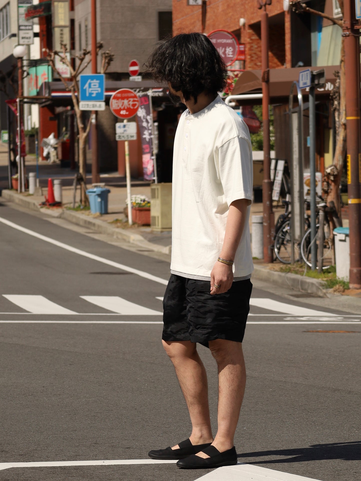 HENRY NECK SS TEE / White