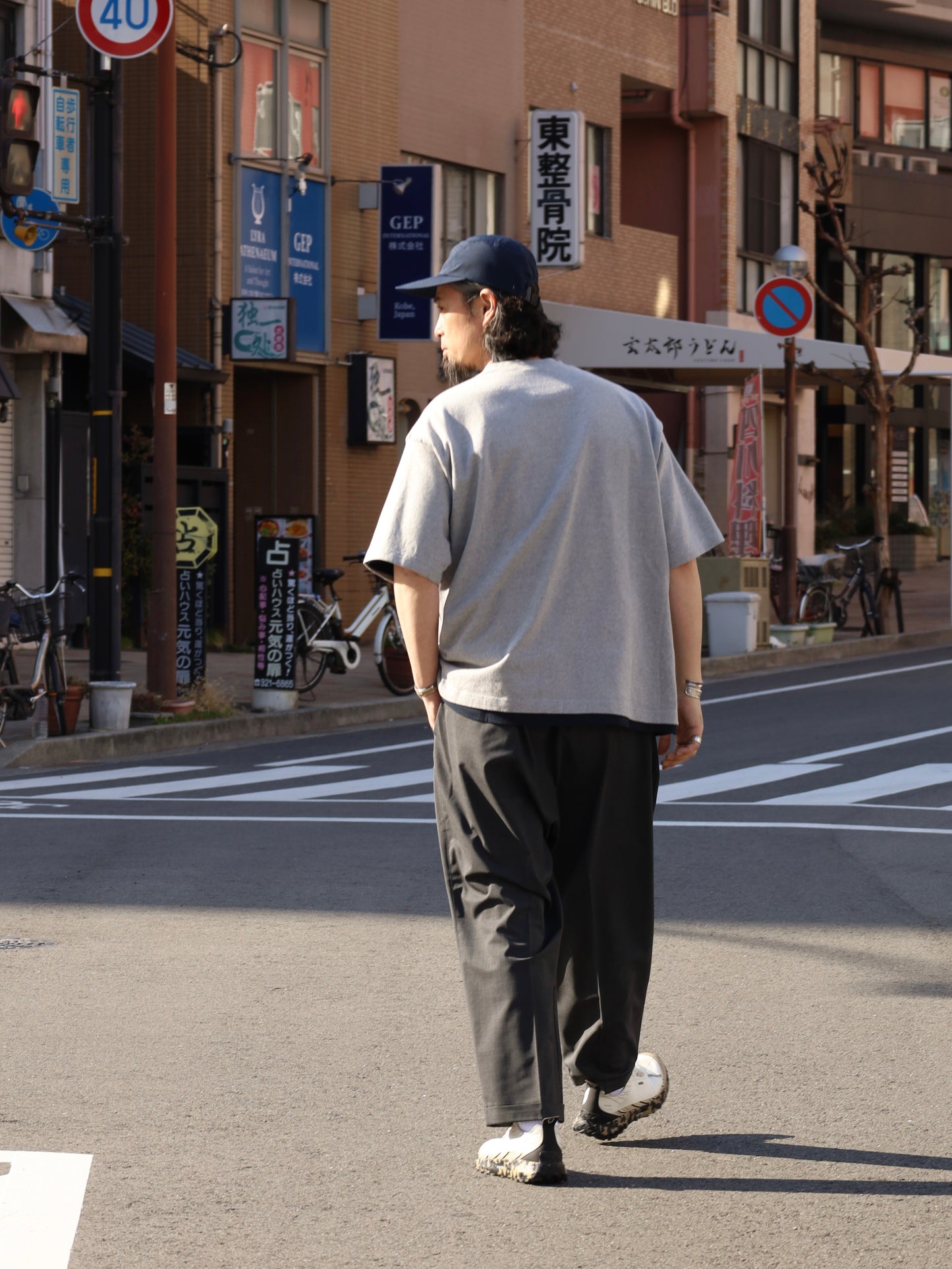 HENRY NECK SS TEE / Grey M