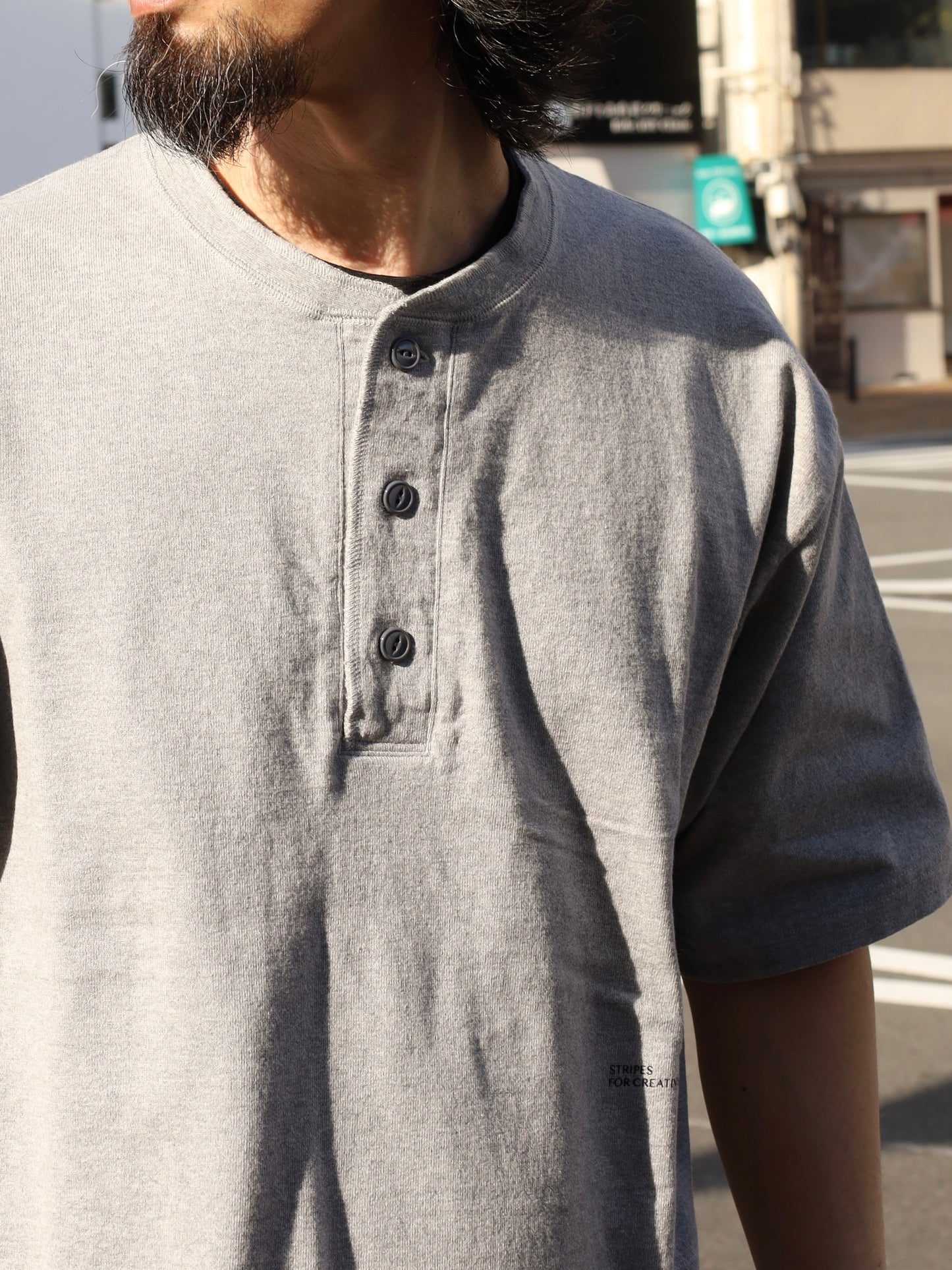HENRY NECK SS TEE / Grey M