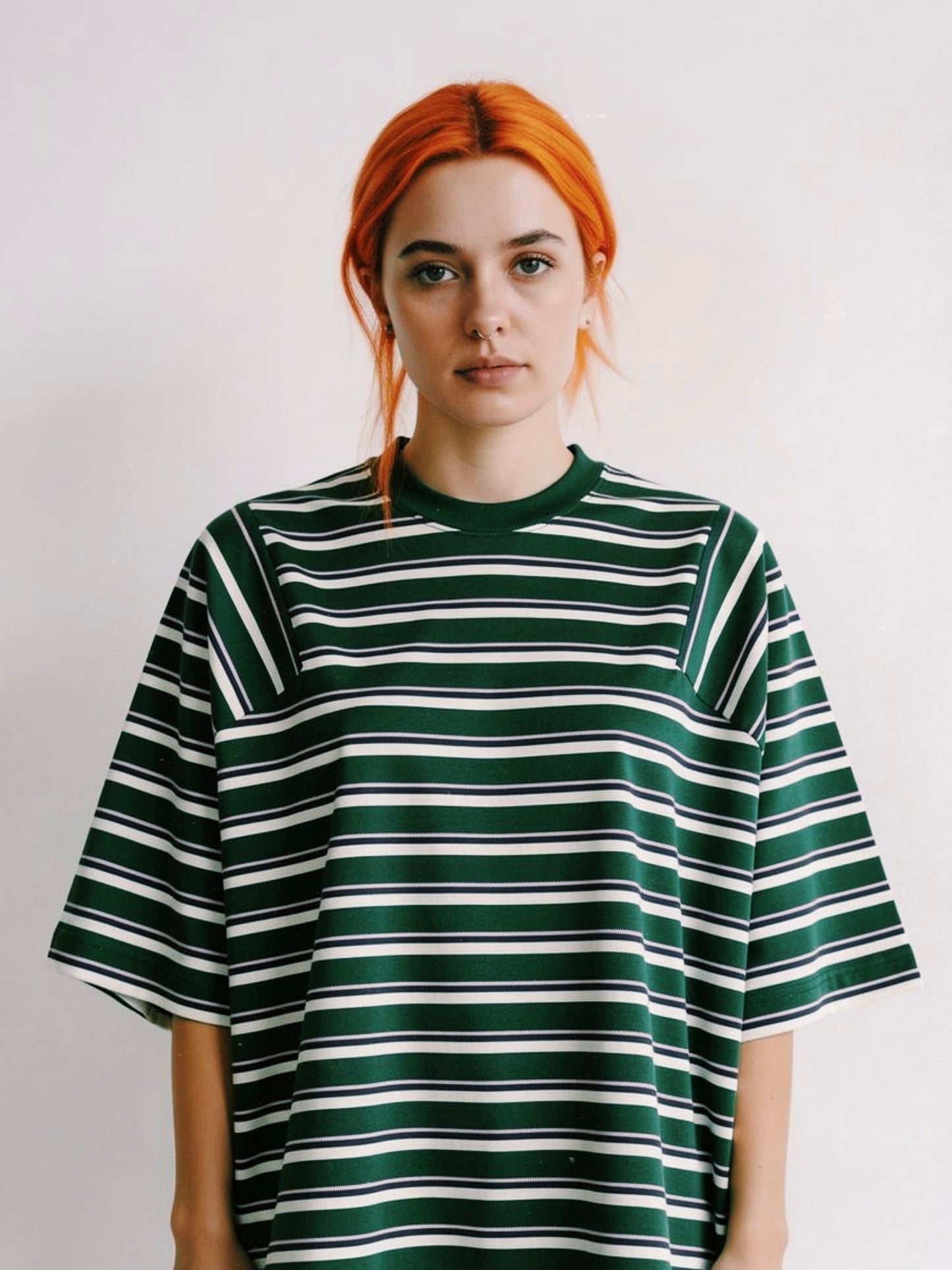 ＜4月末～5月上旬発売ご予約アイテム＞マルチボーダーパネルデイリーTシャツ / グリーン