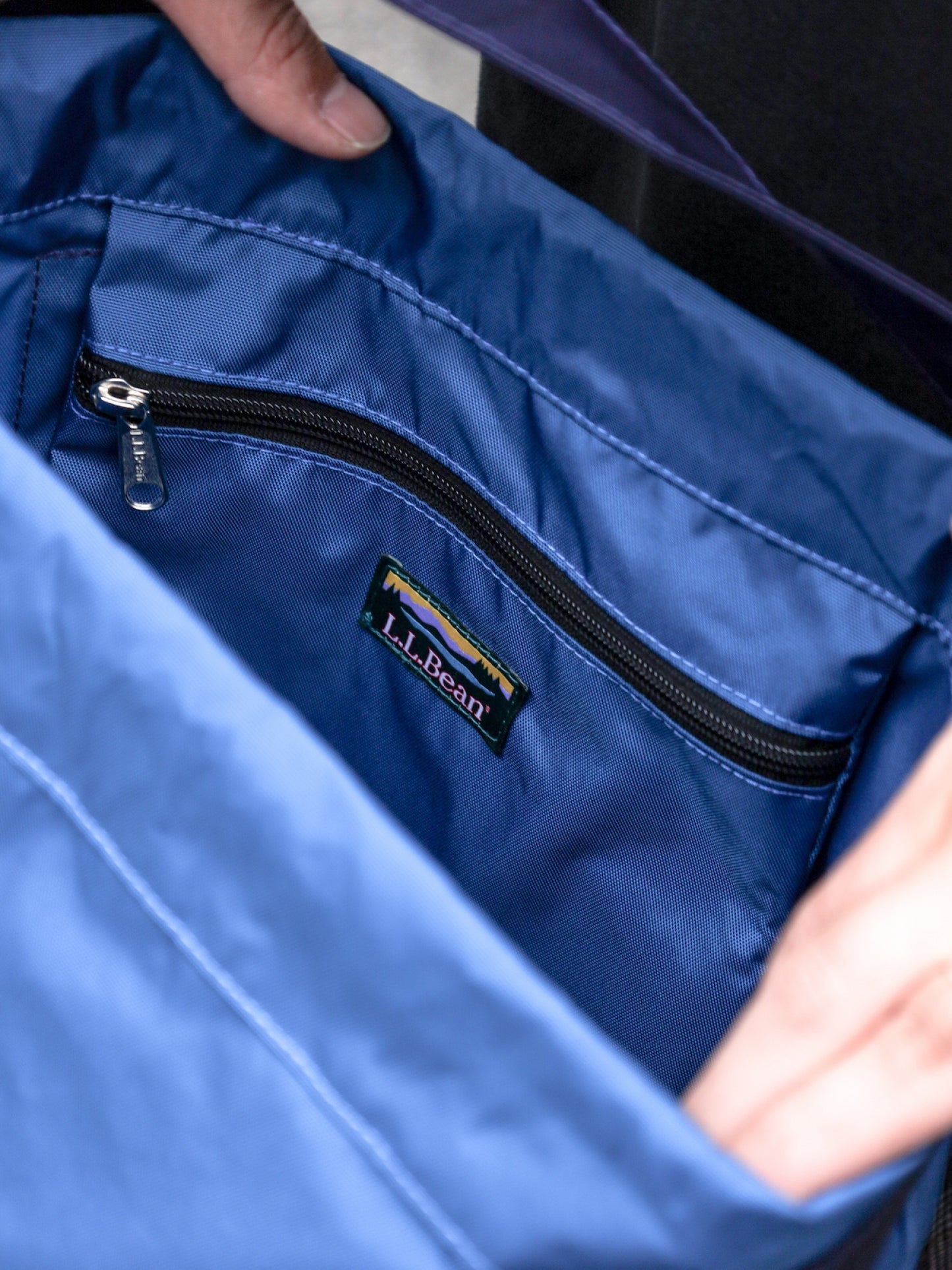 LIGHTWEIGHT CYLINDER TOTE WITH POCKET / 3colors