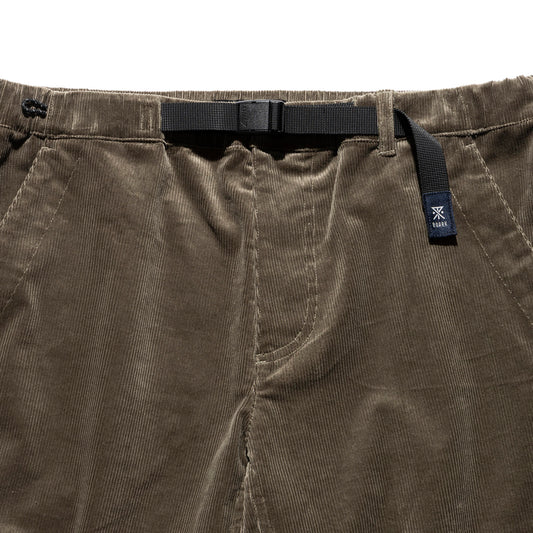 TRAVEL SHORTS CORDUROY / Dusty Army