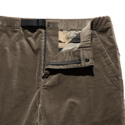 TRAVEL SHORTS CORDUROY / Dusty Army