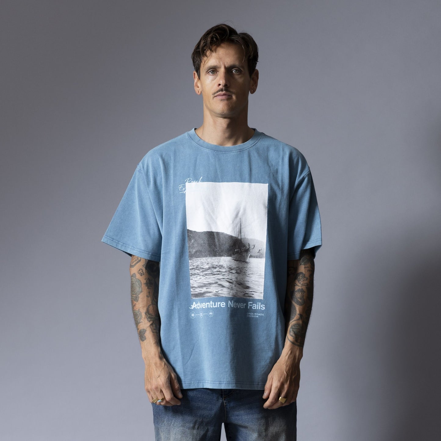 "ANF PHOTO" WELL WORN TEE / Slate Blue