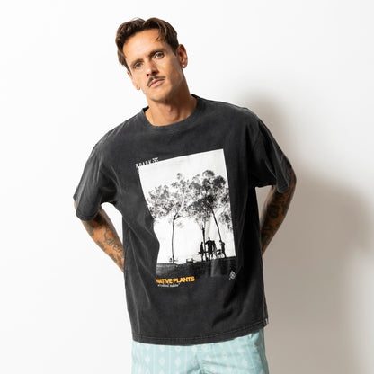 "NATIVE PLANTS" WELL WORN TEE / Black