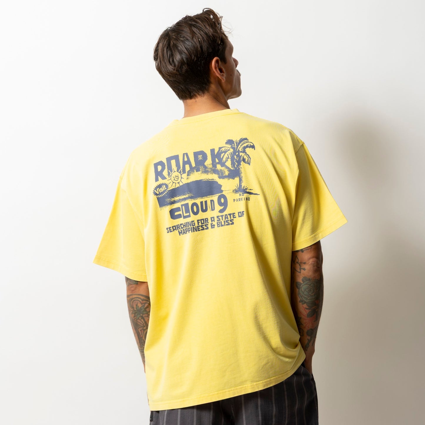 "CLOUD 9" WELL WORN TEE / Yellow