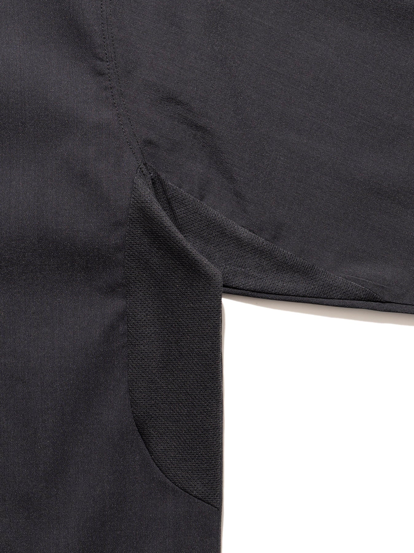 DELTA QD L/S CREW / Jet black