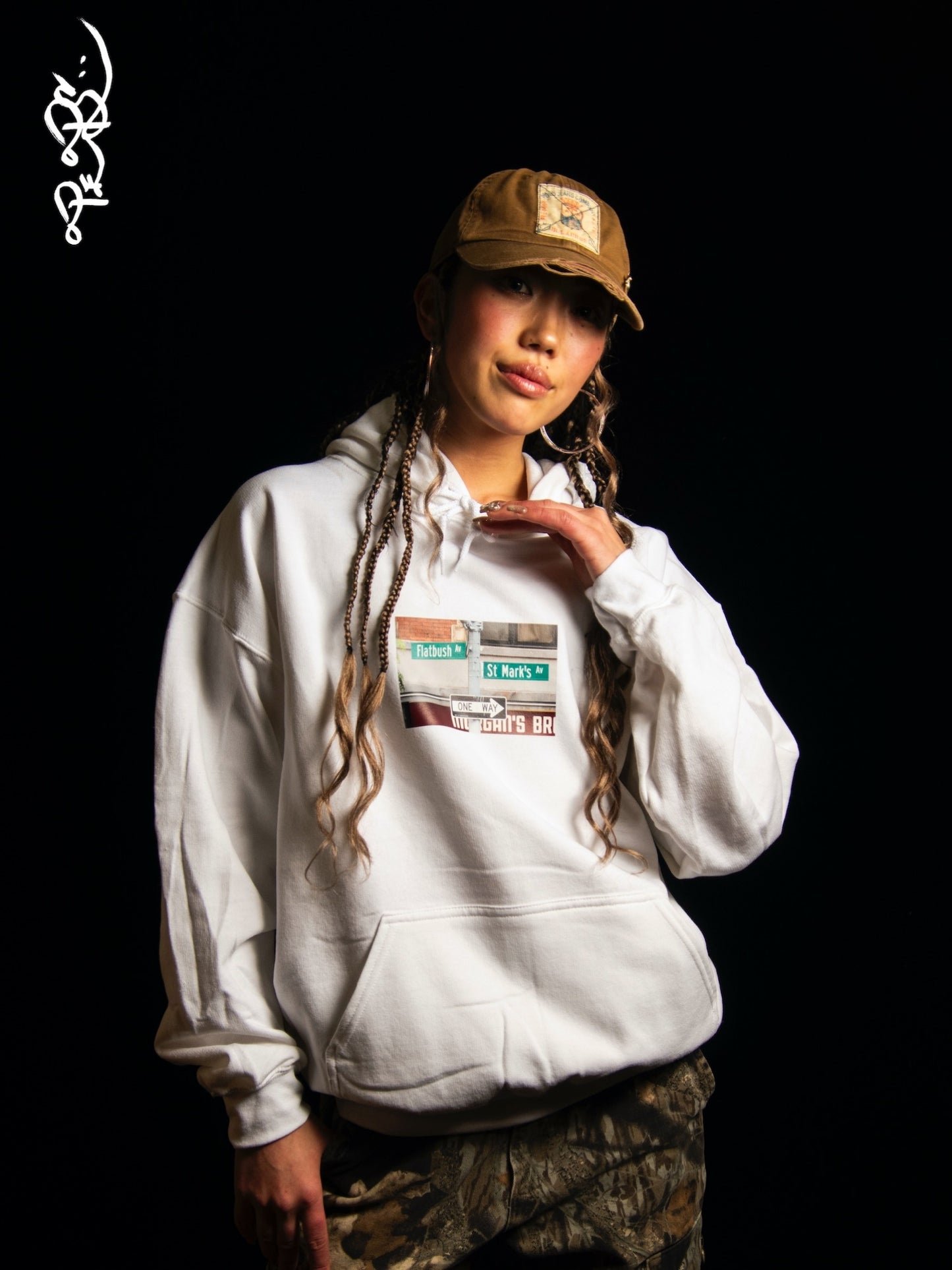 【212.MAG×fulton】FLATBUSH HOODY / White