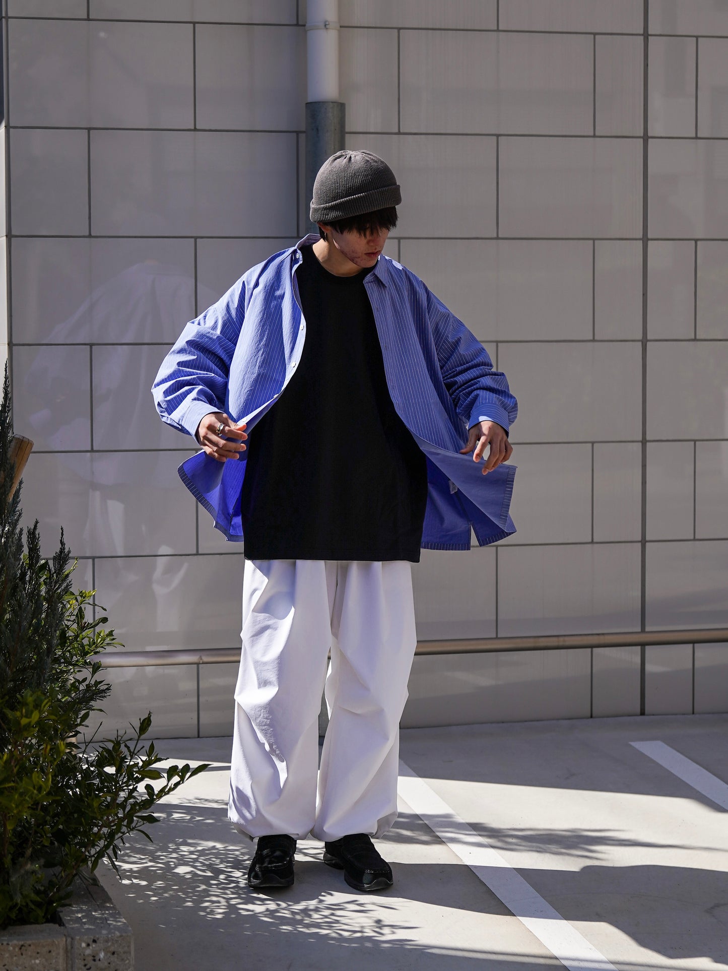 COTTON STRIPE SLIT SHIRT / Sax