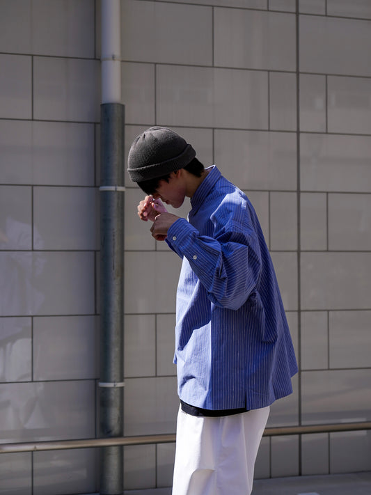 COTTON STRIPE SLIT SHIRT / Sax