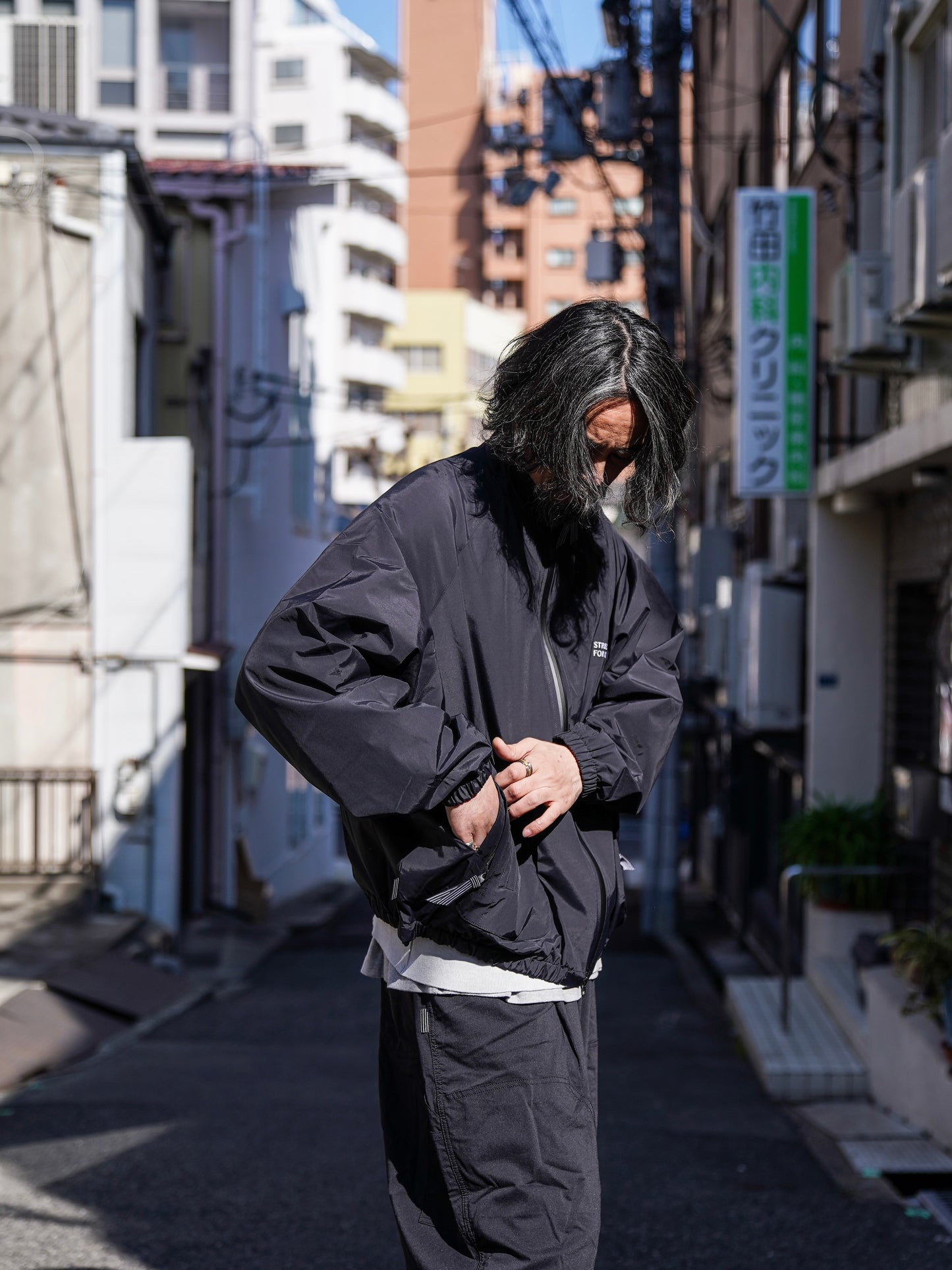 ZIP NYLON SPORTY JACKET / Black