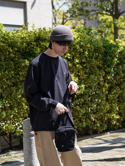 DELTA QD L/S CREW / Jet black