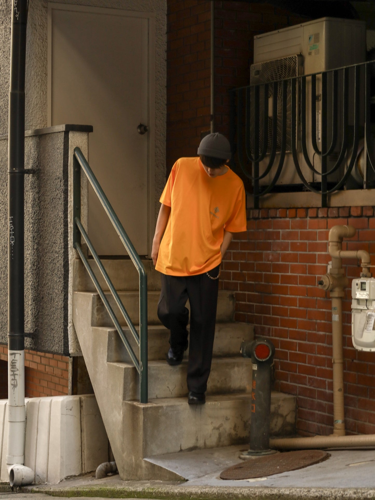 REVOOMAX TEEEE / Gold