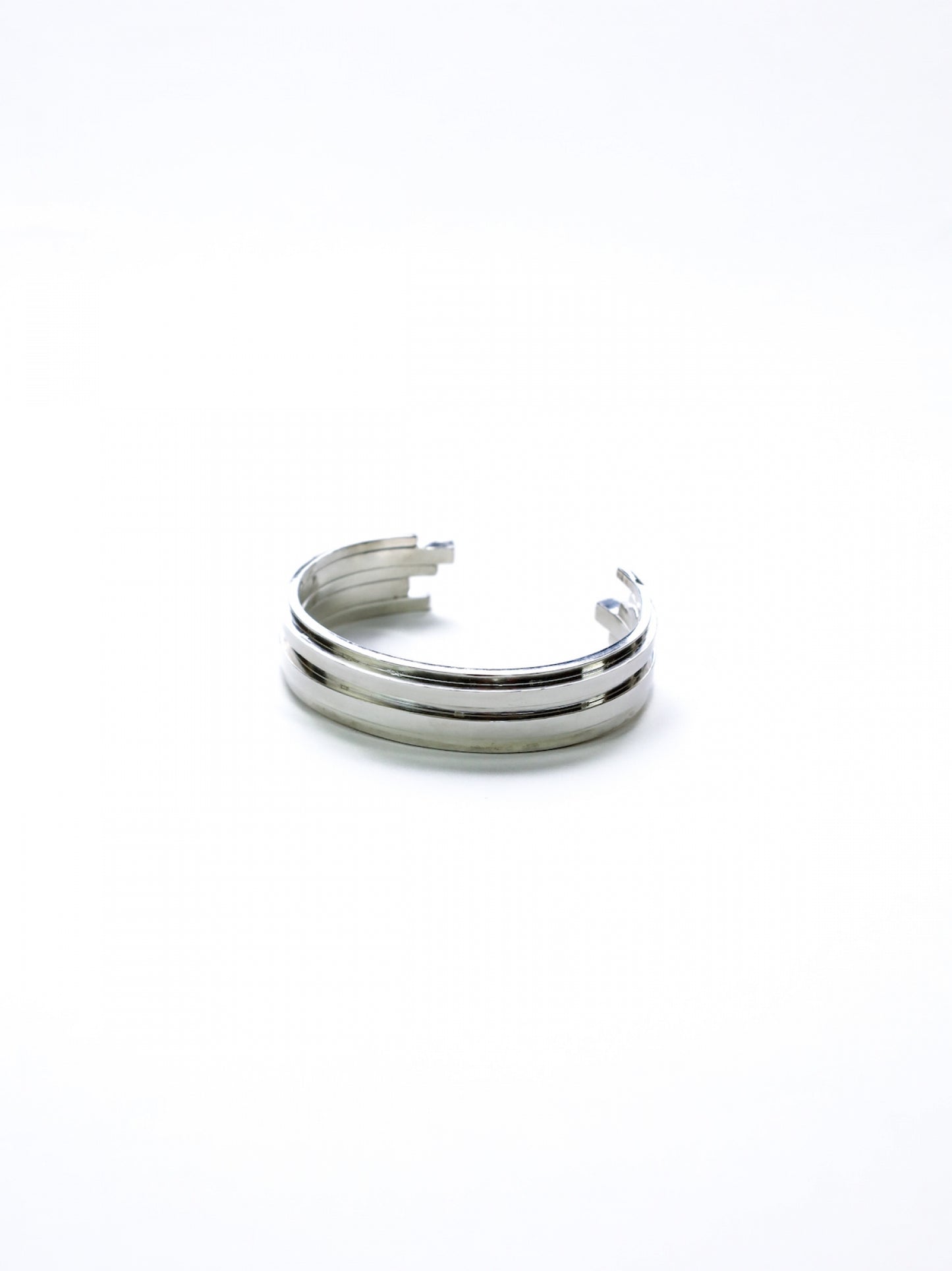 UNEVEN BARS BANGLE(Middle) / Silver × Silver