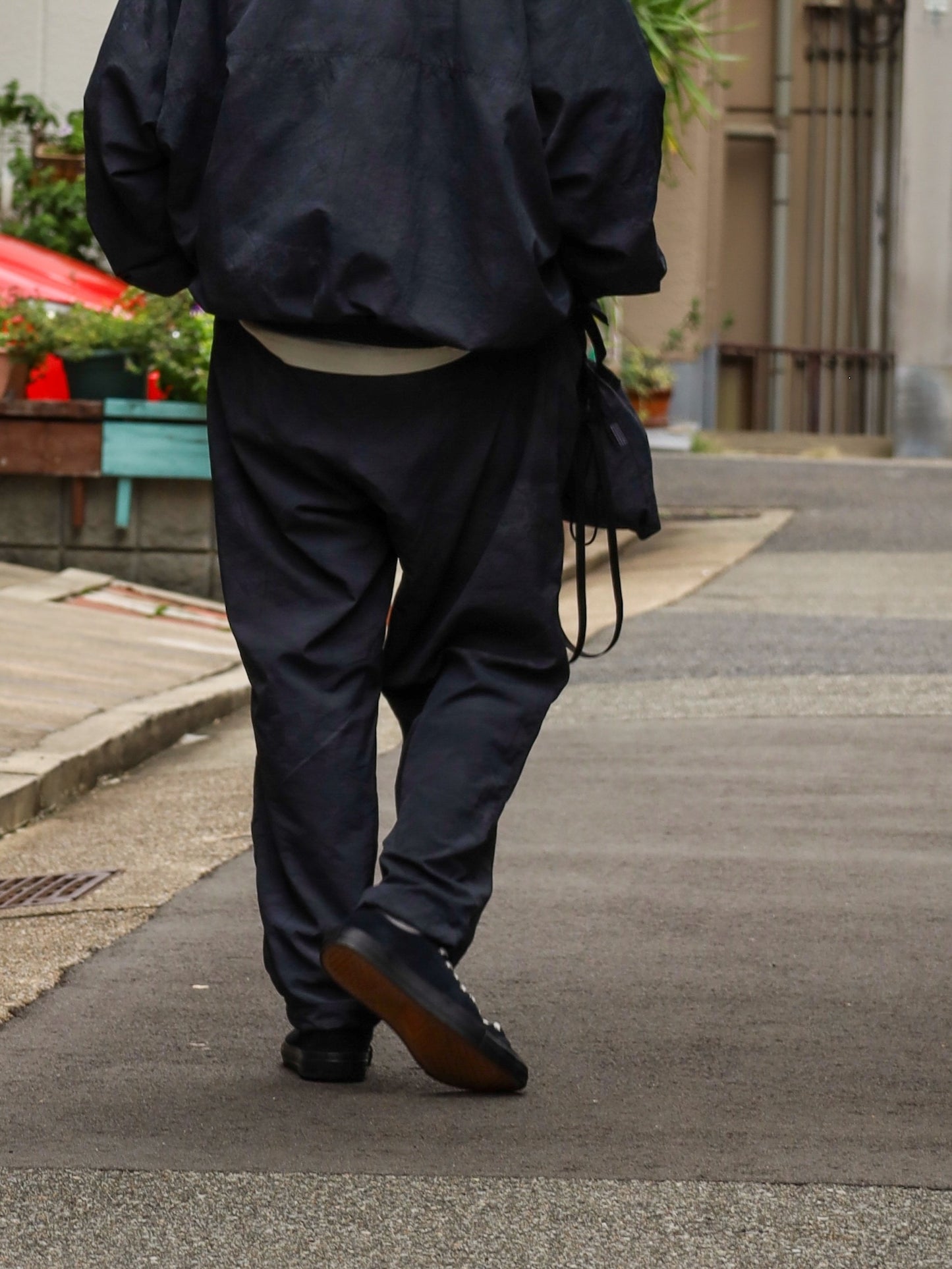 WIDE TAPERED EASY PANTS (REAL TREE CAMO) / Black tree camo