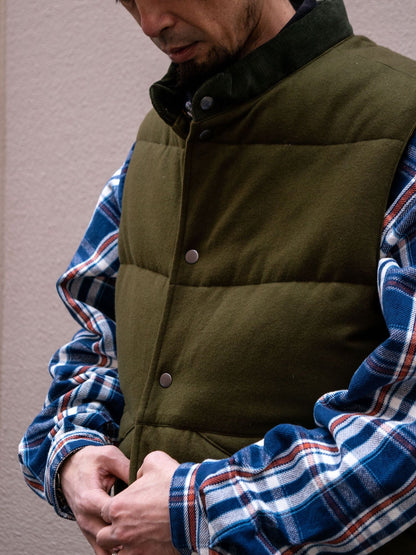 PUFF VEST / Olive