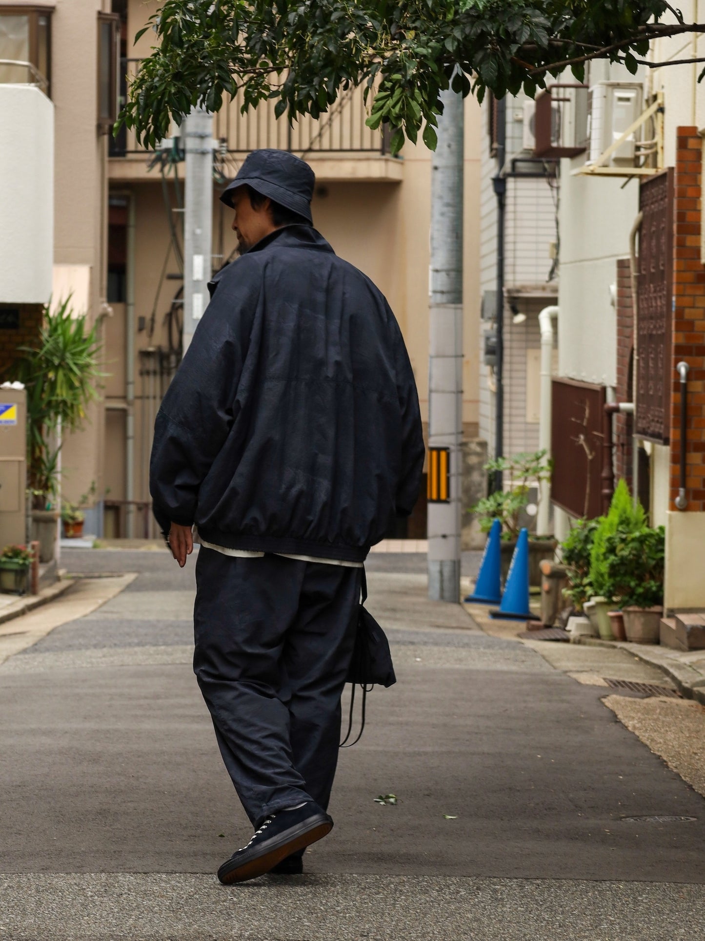 WINDBREAKER JACKET (REAL TREE CAMO) / Black tree camo