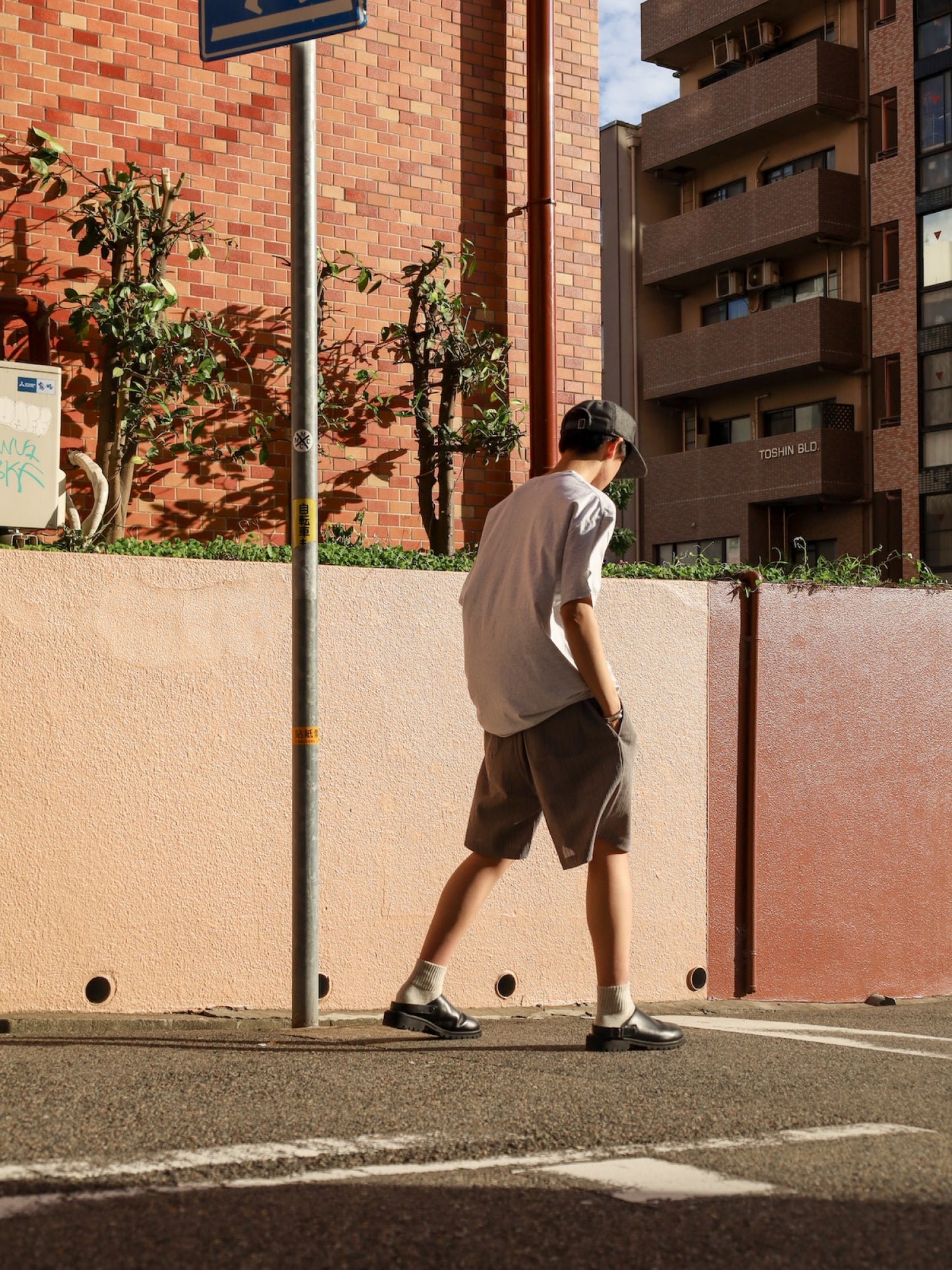 WILLOW EZ SHORTS / Gray