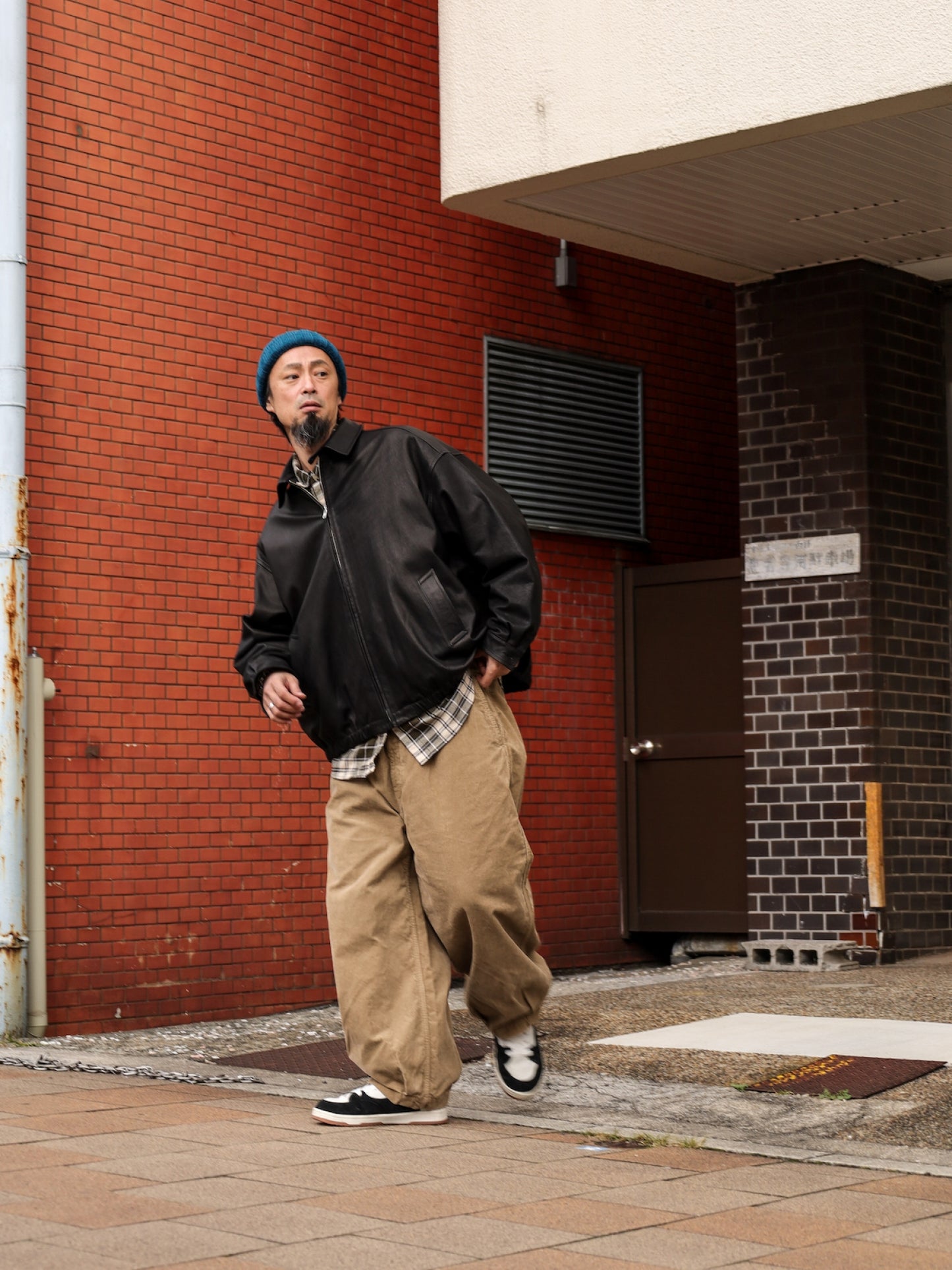 HEM TUCK EASY PANTS (CORDUROY) / Beige