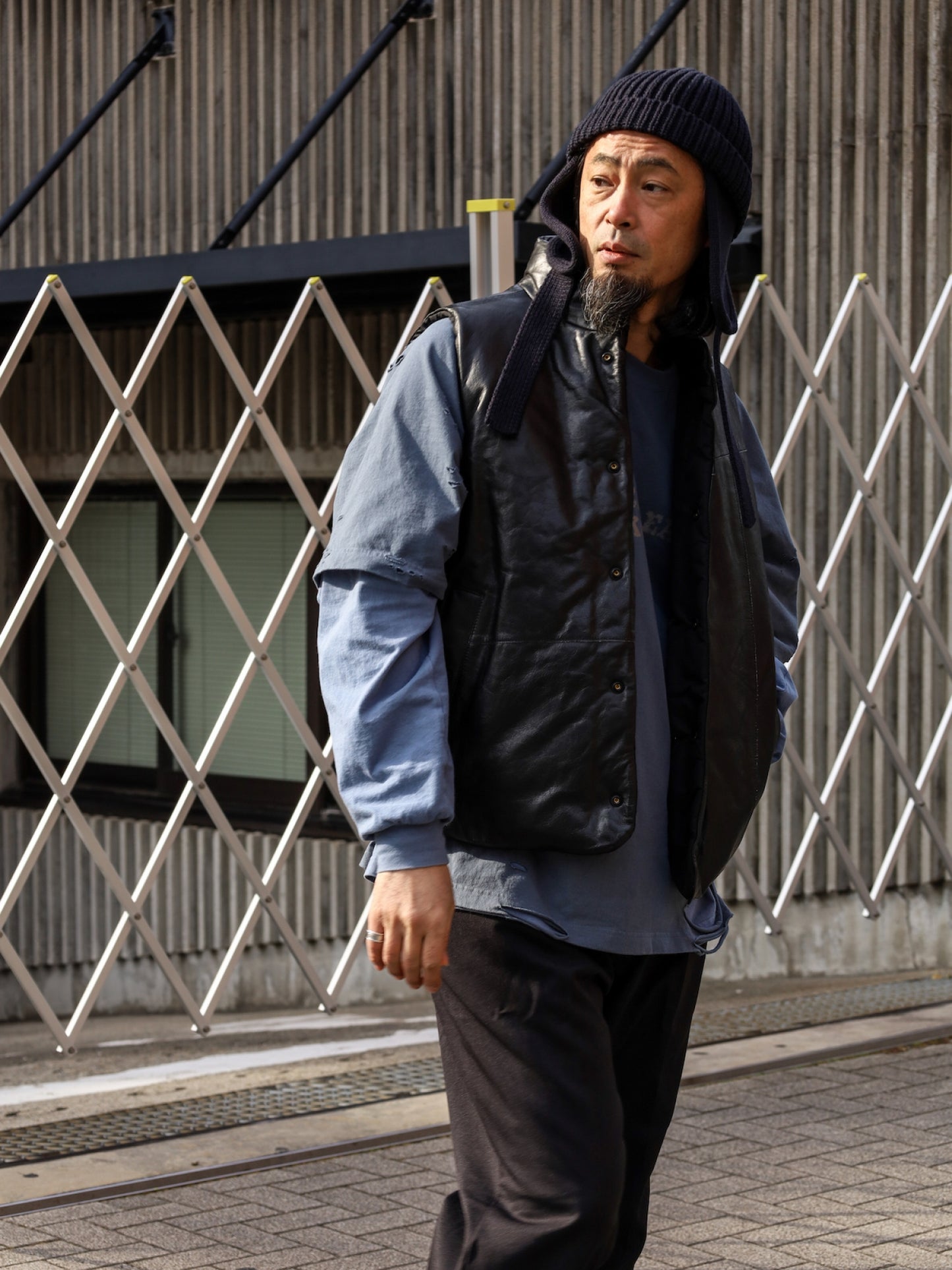 EXELEZA REV VEST / Black