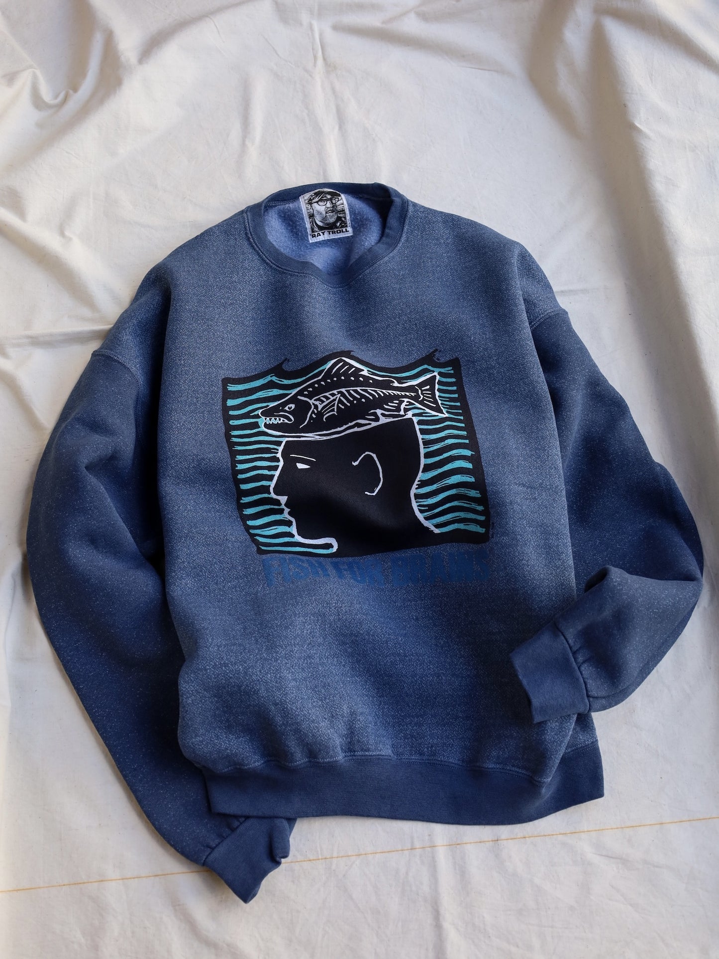 FISH FOR BRAINS SWEAT SHIRT / Pigment navy