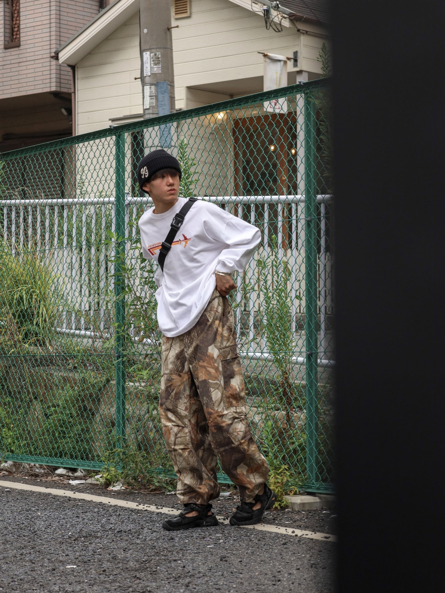 LATB L/S T-S / White