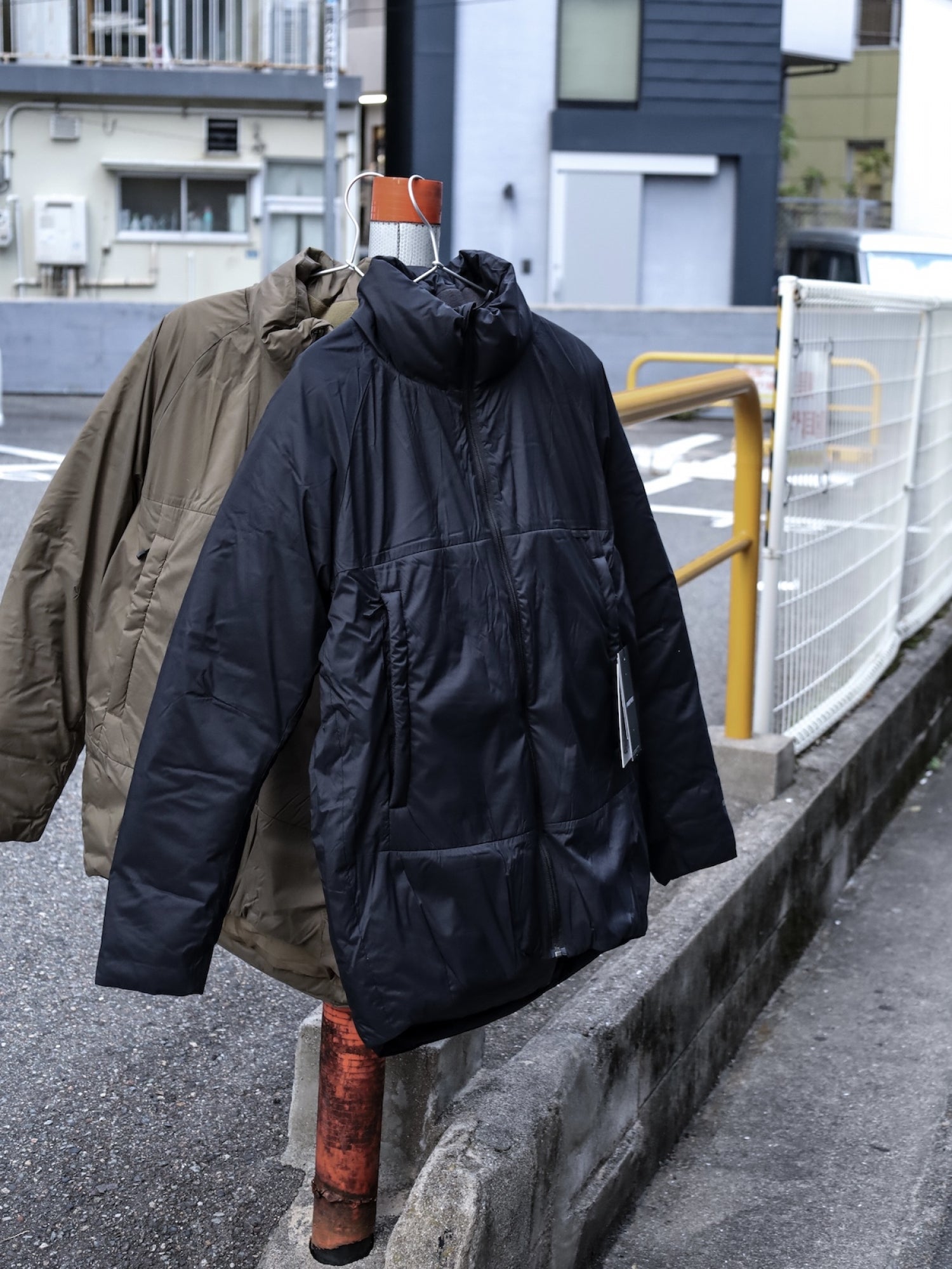 新品 rosymonster frifri cocoon satin coat COCOON DOWN COAT / Coyote – FLATBUSH