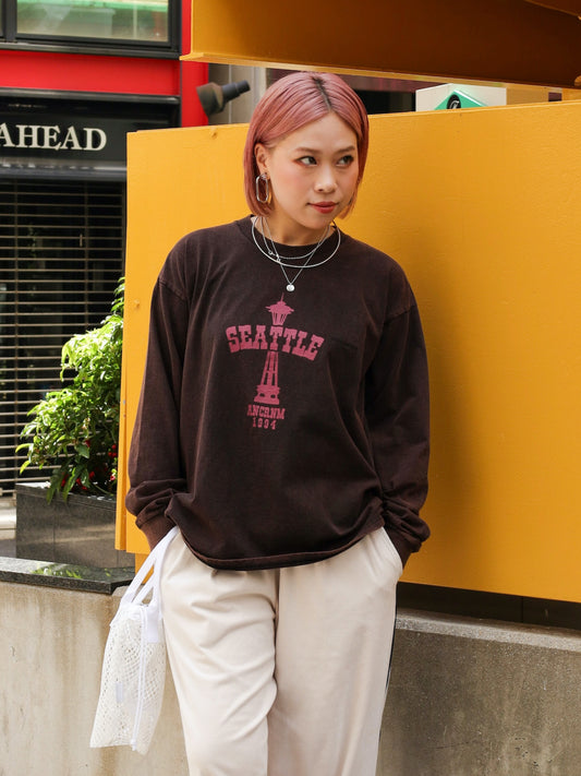 SPACE NEEDLE DAMAGED L/S T-S / Black
