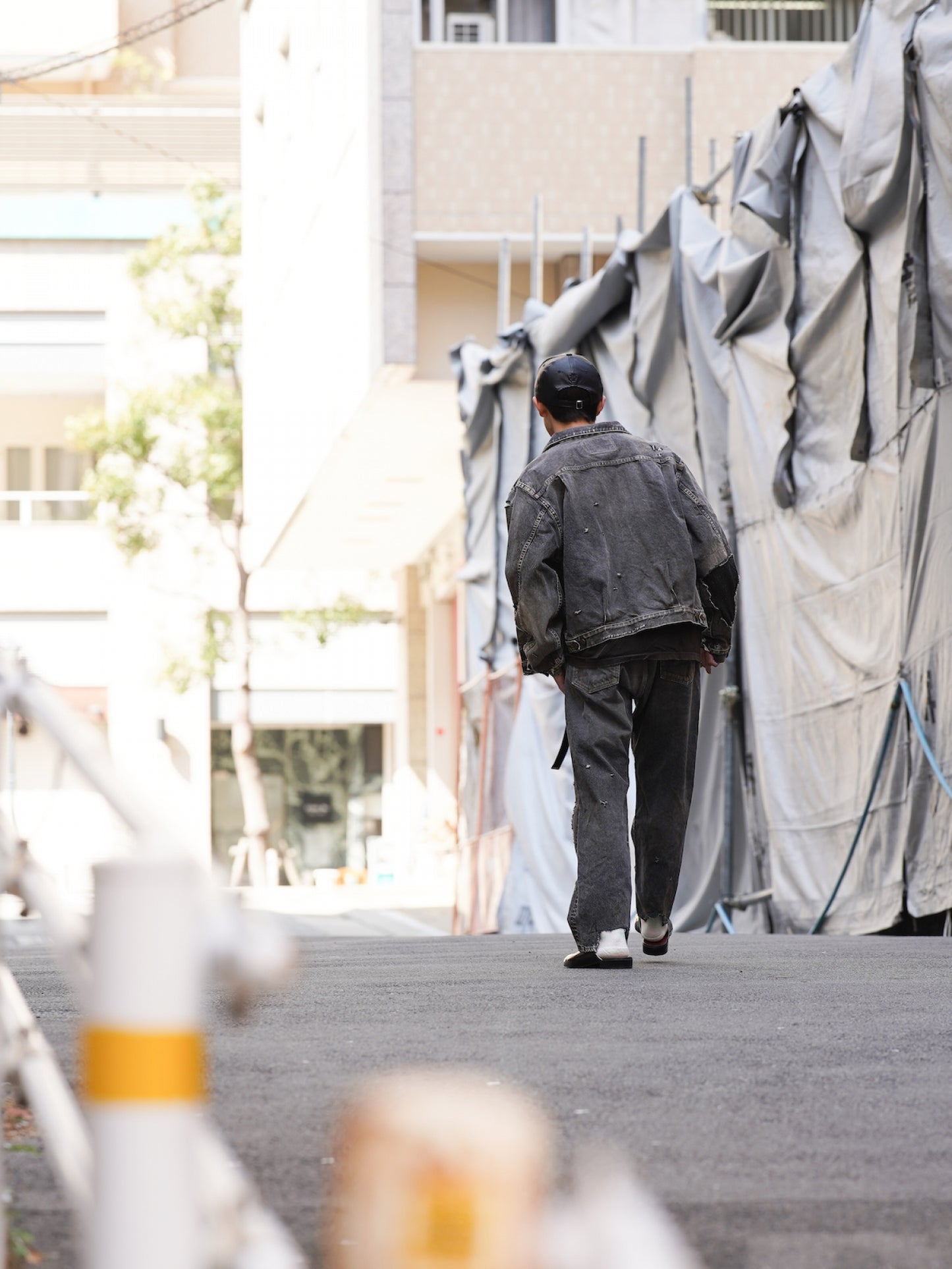 FRONT TUCK REMAKED BLACK DENIM JACKET / Black(remake)