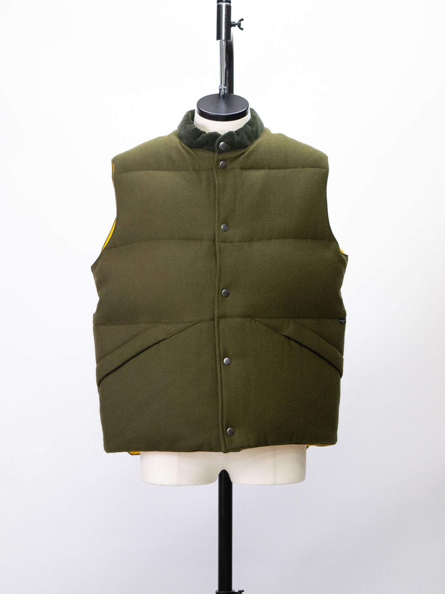 PUFF VEST / Olive