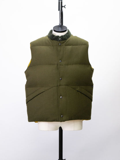 PUFF VEST / Olive