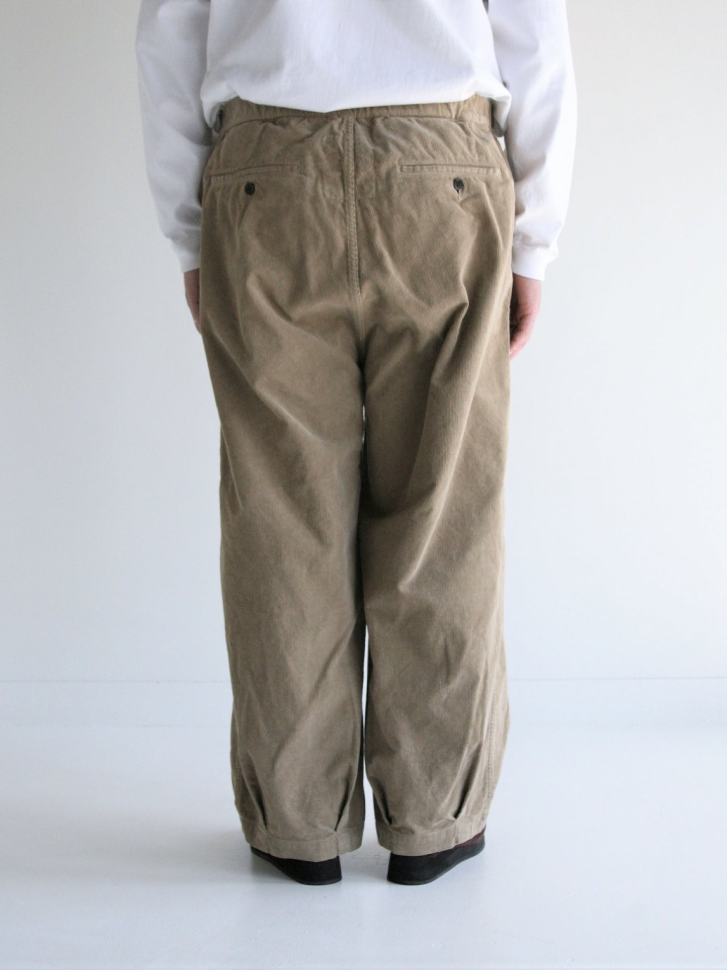 HEM TUCK EASY PANTS (CORDUROY) / Beige