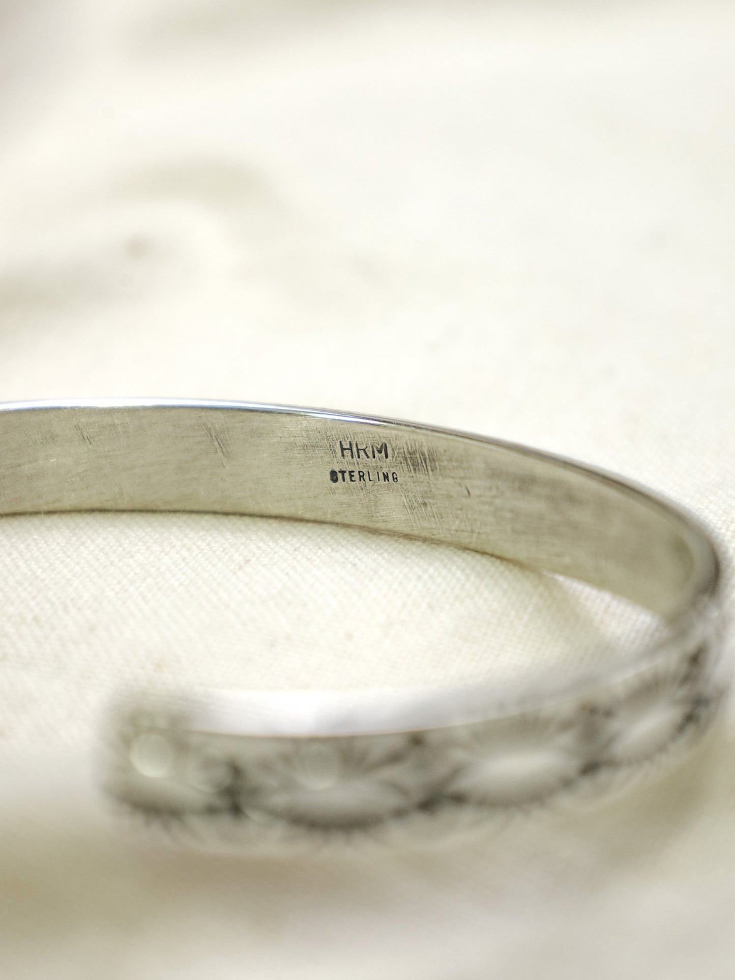 NAVAJO BANGLE(HENRY MARIANO) / Type β