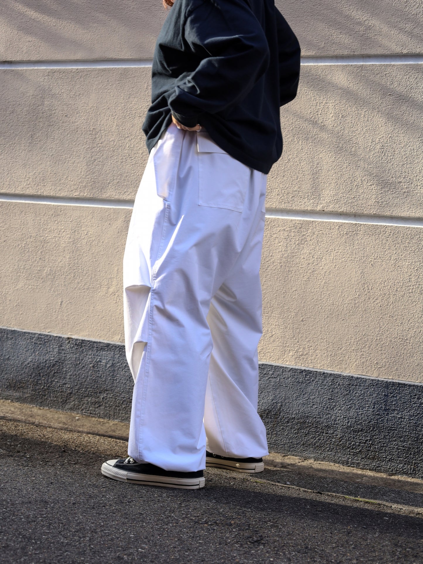 PARACHUTE PANTS / White