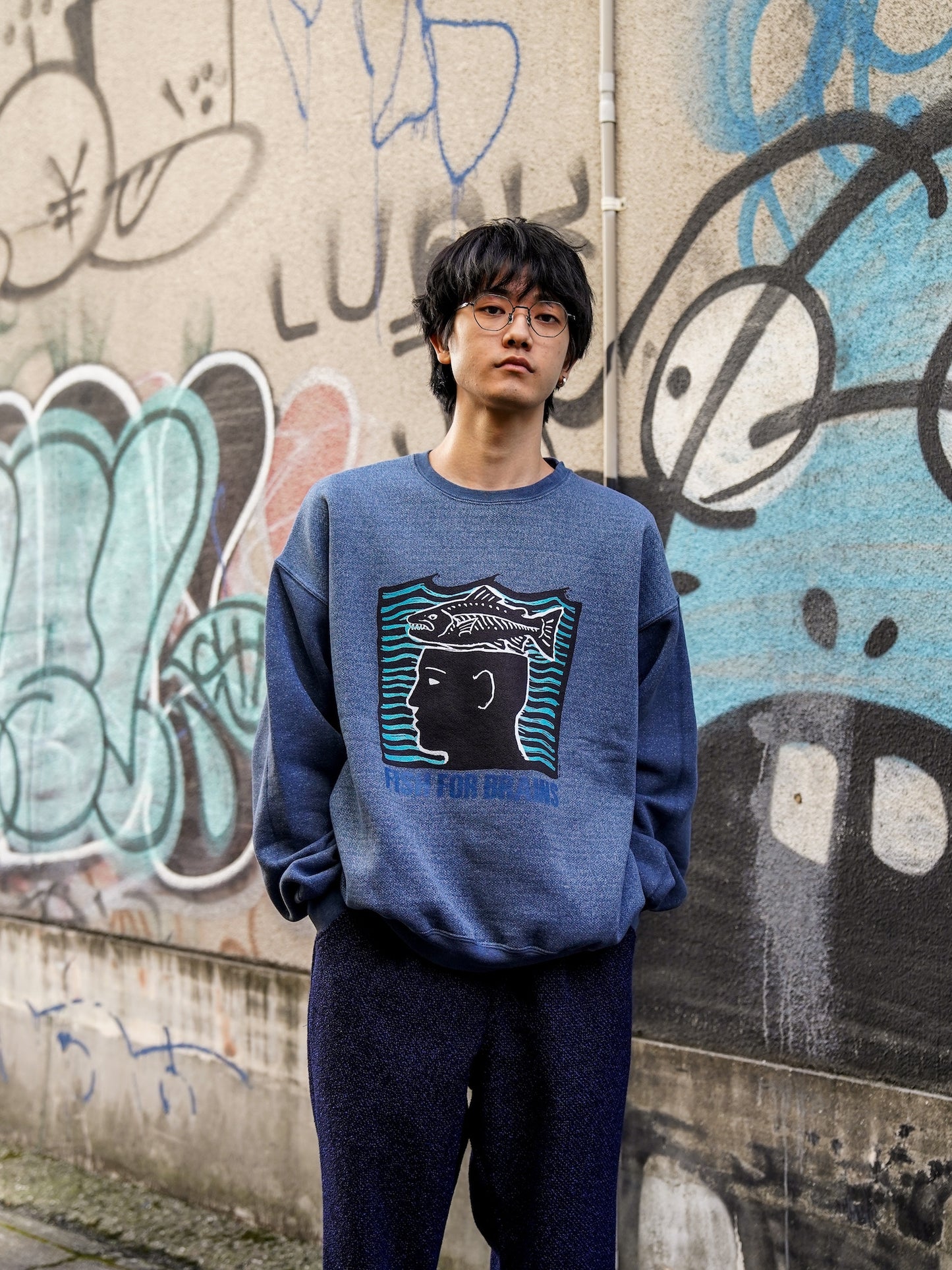 FISH FOR BRAINS SWEAT SHIRT / Pigment navy