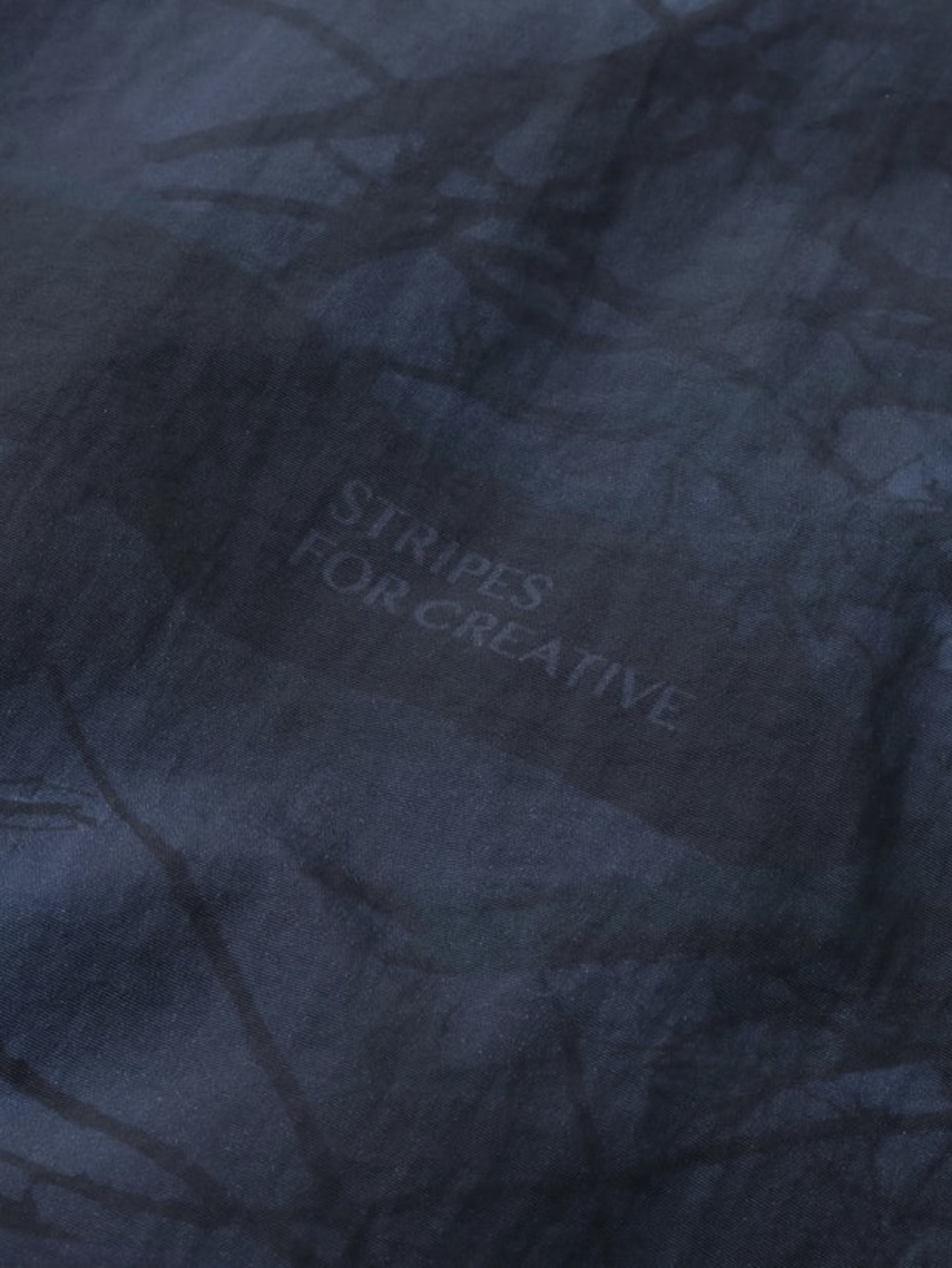 WINDBREAKER JACKET (REAL TREE CAMO) / Navy tree camo