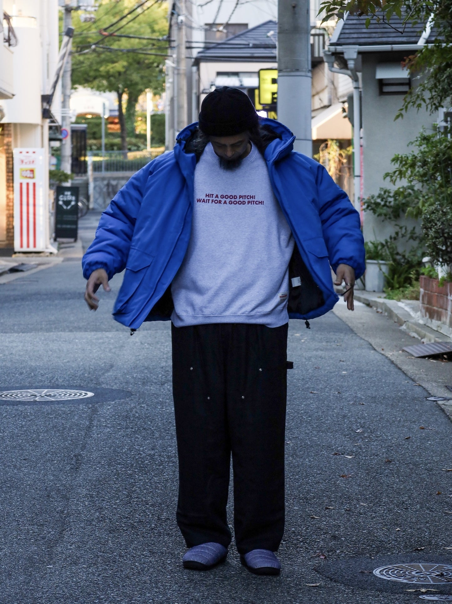 HIT A GOOD PITCH ! / Ash