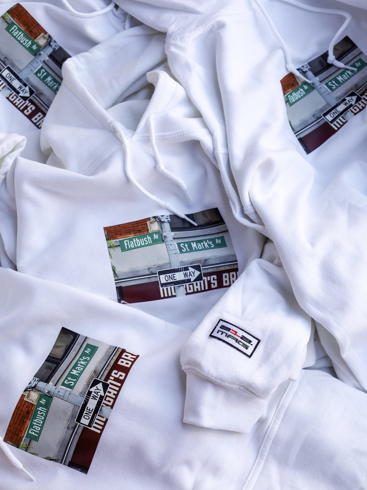 【212.MAG×fulton】FLATBUSH HOODY / White