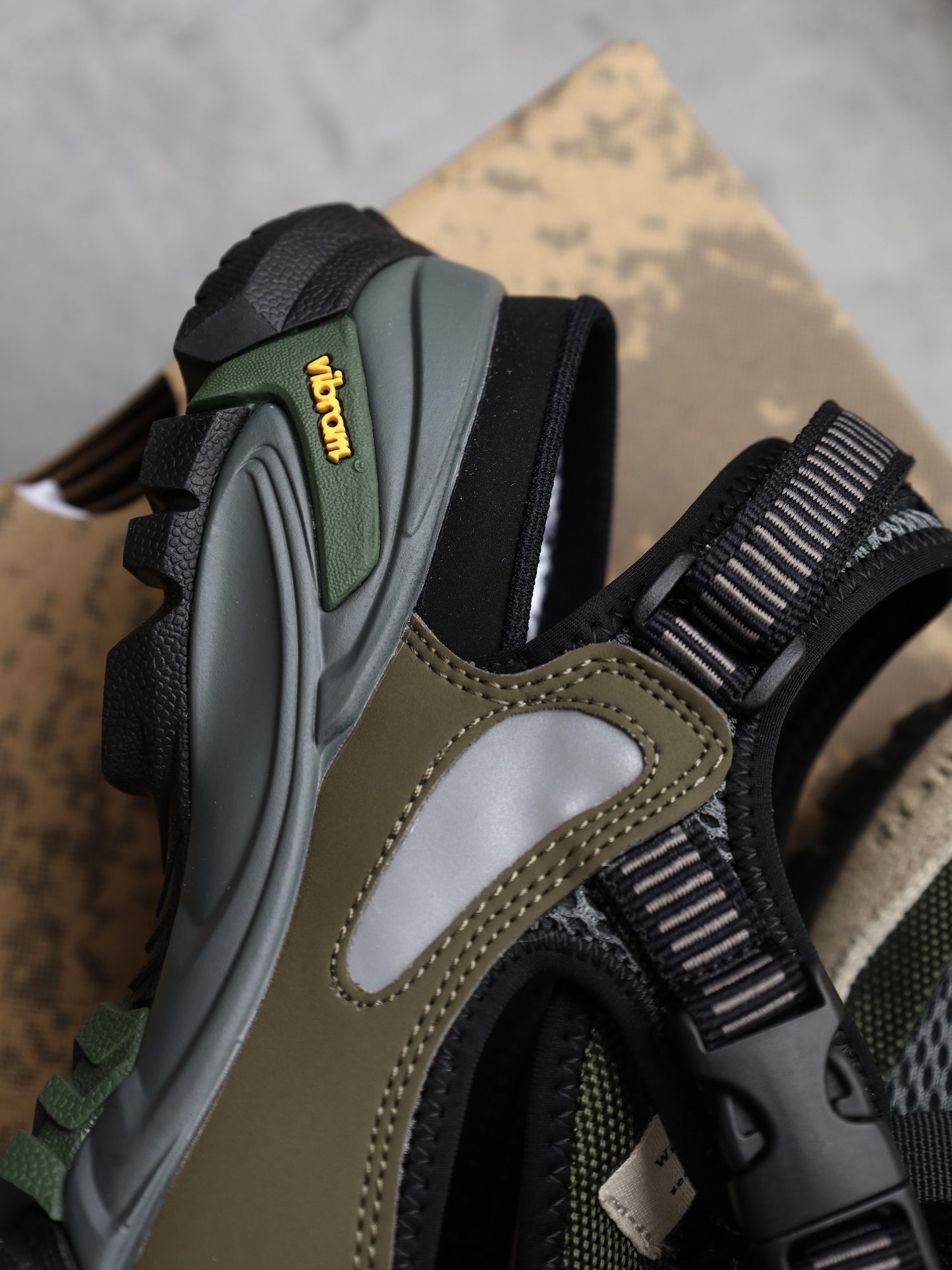 PARKLIFE / Beige/grn