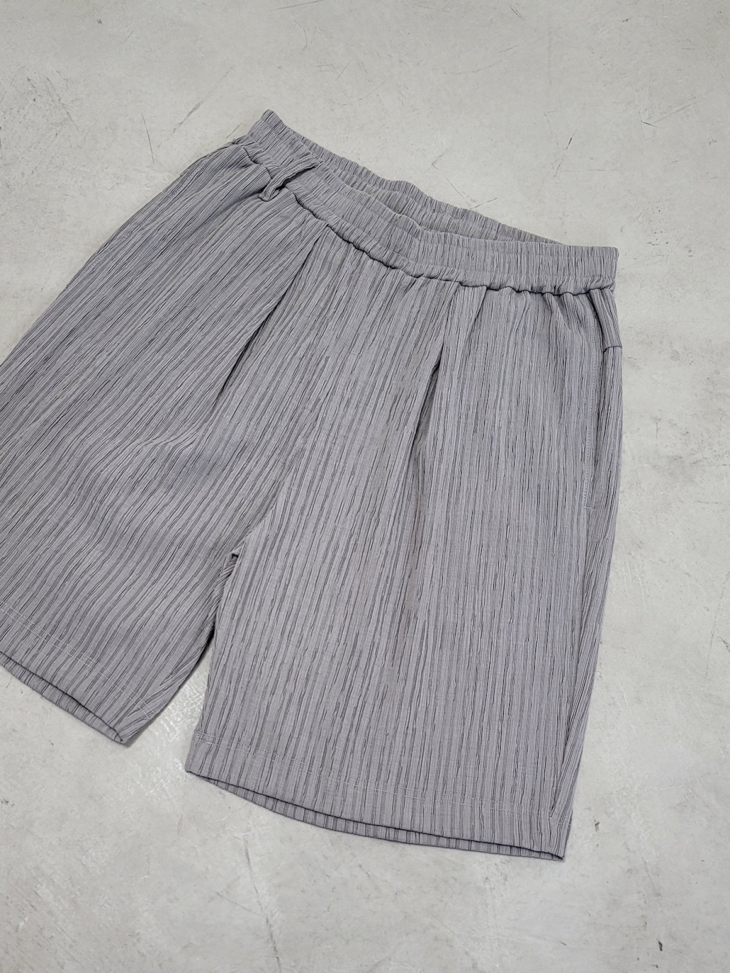 WILLOW EZ SHORTS / Gray
