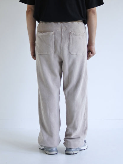 PIGMENT DYED TUCK WIDE SWEAT PANTS / Beige